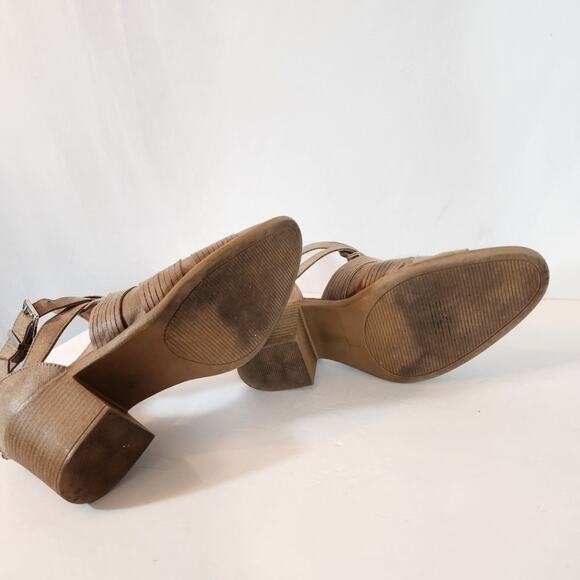 MAURICES Brown Faux Leather Strappy Heeled Ankle Bootie Womens 7.5 FLAWED - Picture 10 of 11